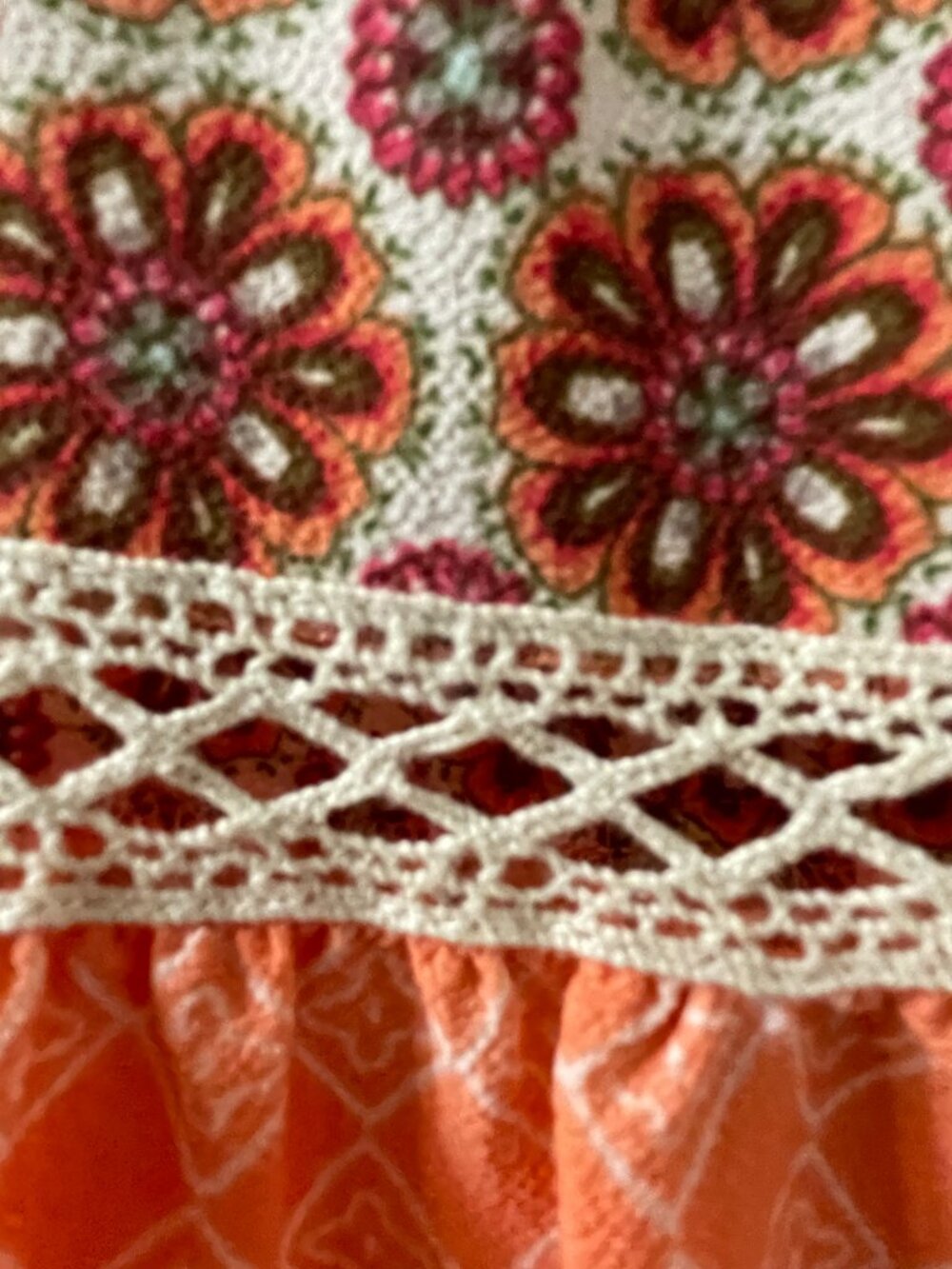 Fig and Flower Tank Top Size Small NWT lace scoop neck - Picture 6 of 7